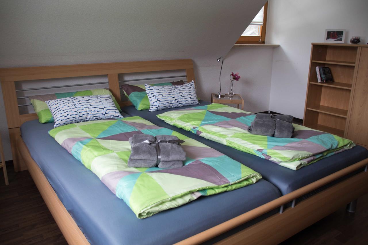 Ferienwohnung Weiher - Naehe Nuernberg / Messe Schwanstetten Room photo